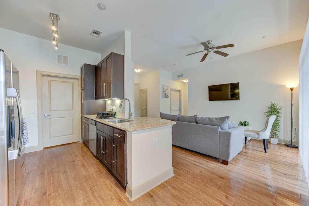 Cozy Apt Nrg Pool,Wi-Fi, Free Parking, Petsok! Houston Esterno foto