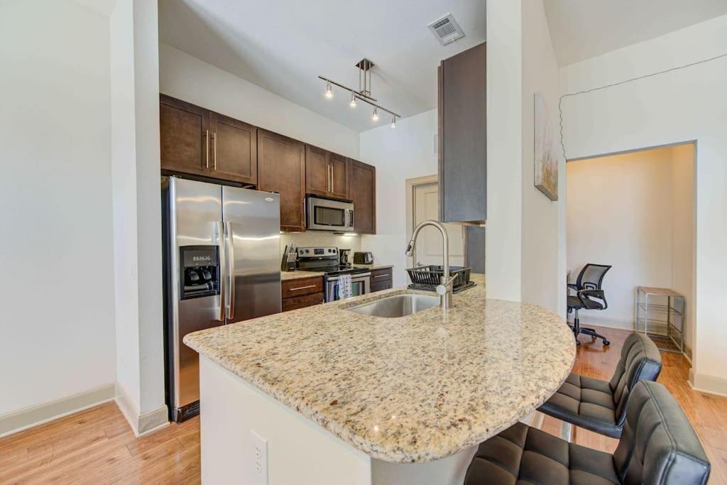 Cozy Apt Nrg Pool,Wi-Fi, Free Parking, Petsok! Houston Esterno foto